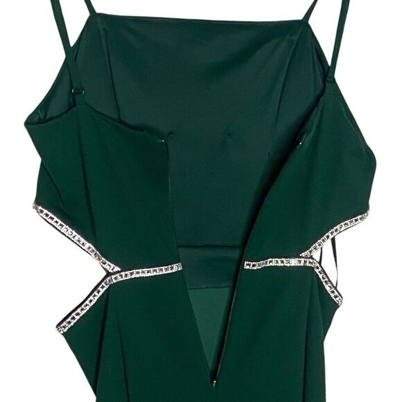 BCX Embellished Cutout Scuba Crepe Gown Jr 9 Formal Regency Prom Minimalist Glam - Picture 4 of 8